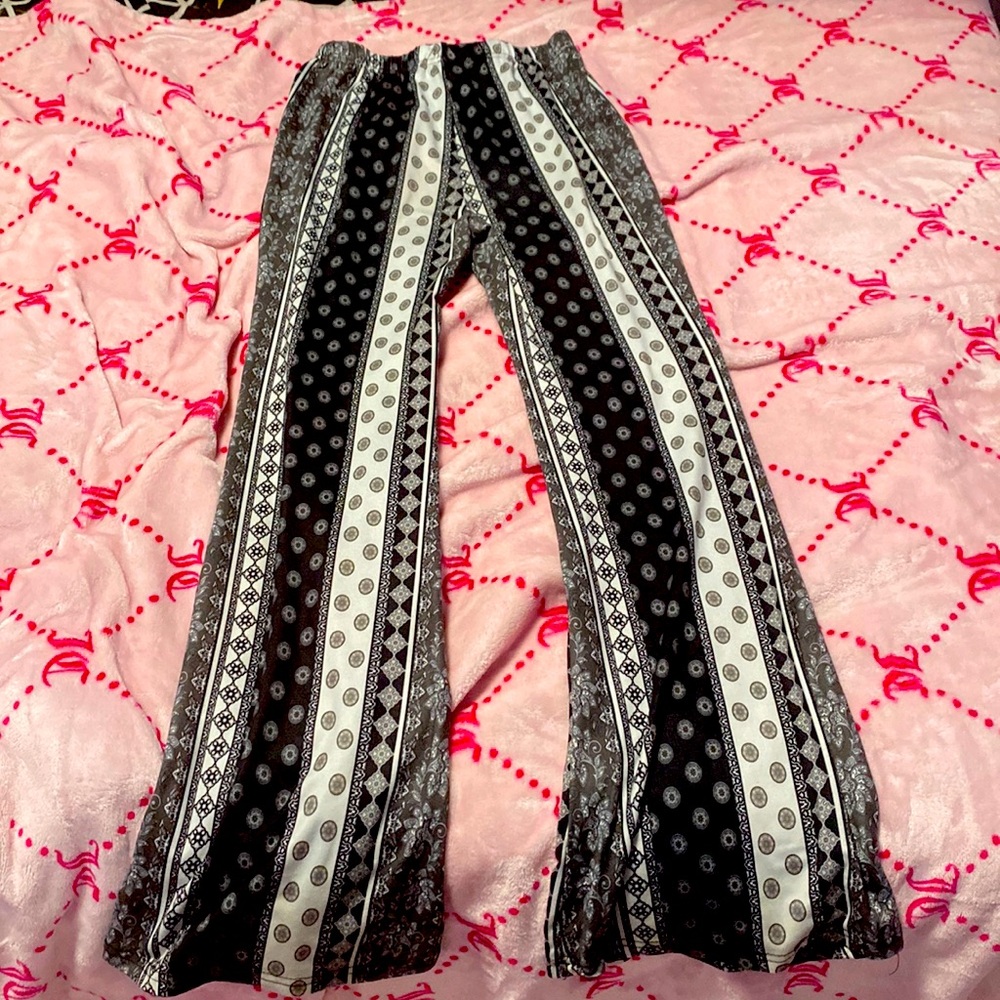 Cool pattern pants